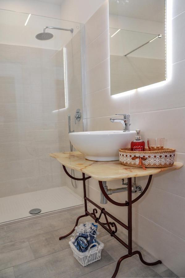 Bed and Breakfast Casa Lele Noto Esterno foto