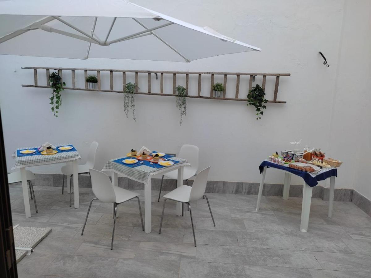 Bed and Breakfast Casa Lele Noto Esterno foto