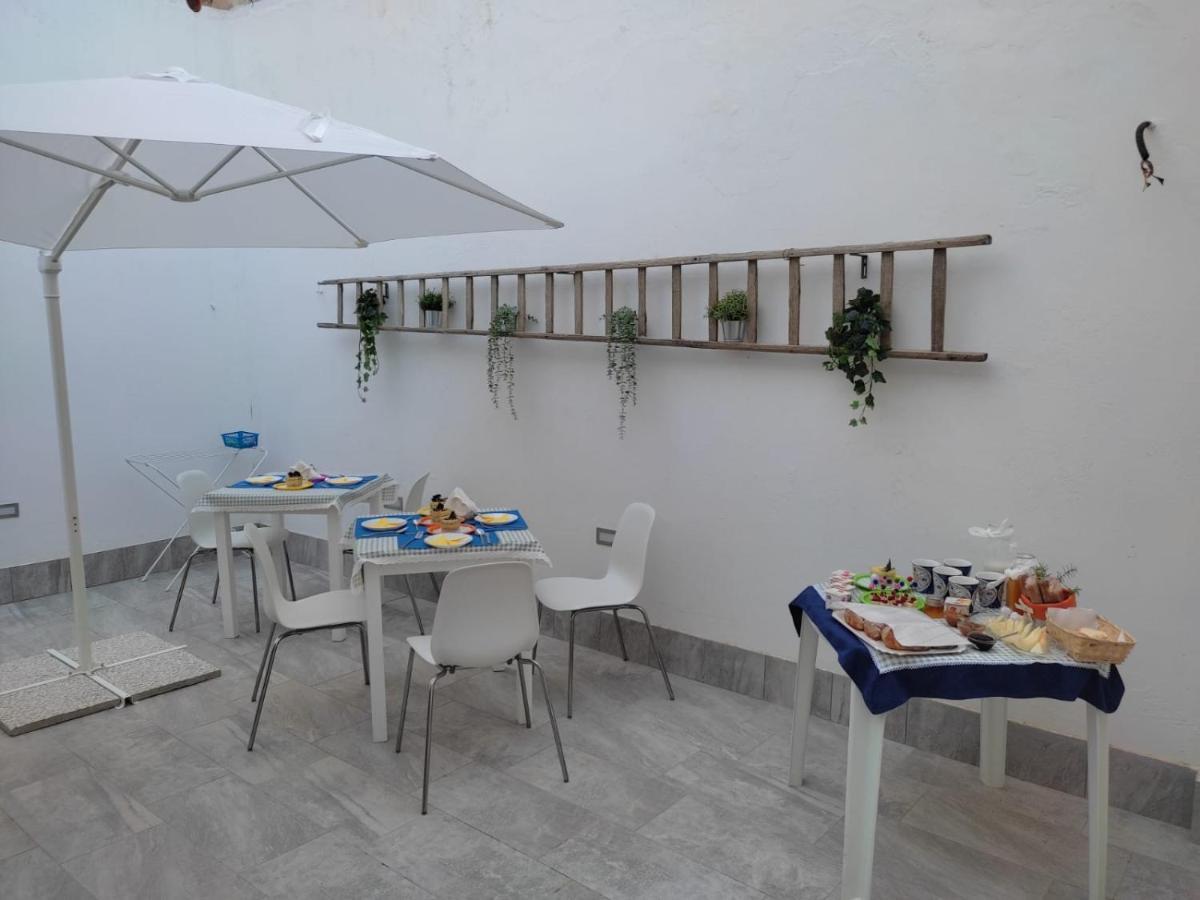 Bed and Breakfast Casa Lele Noto Esterno foto