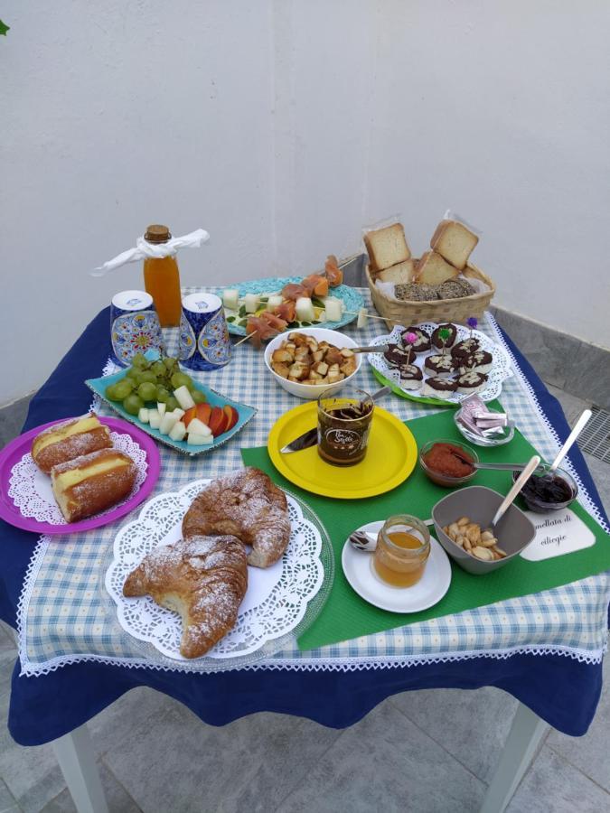 Bed and Breakfast Casa Lele Noto Esterno foto